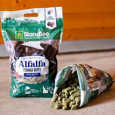 Alfalfa Forage Bites - Very Berry Flavored