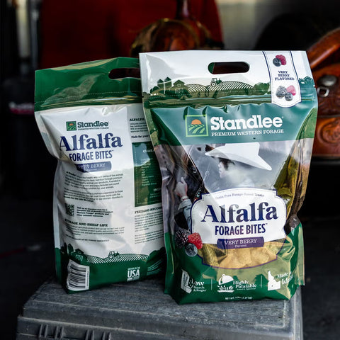 Alfalfa Forage Bites - Very Berry Flavored